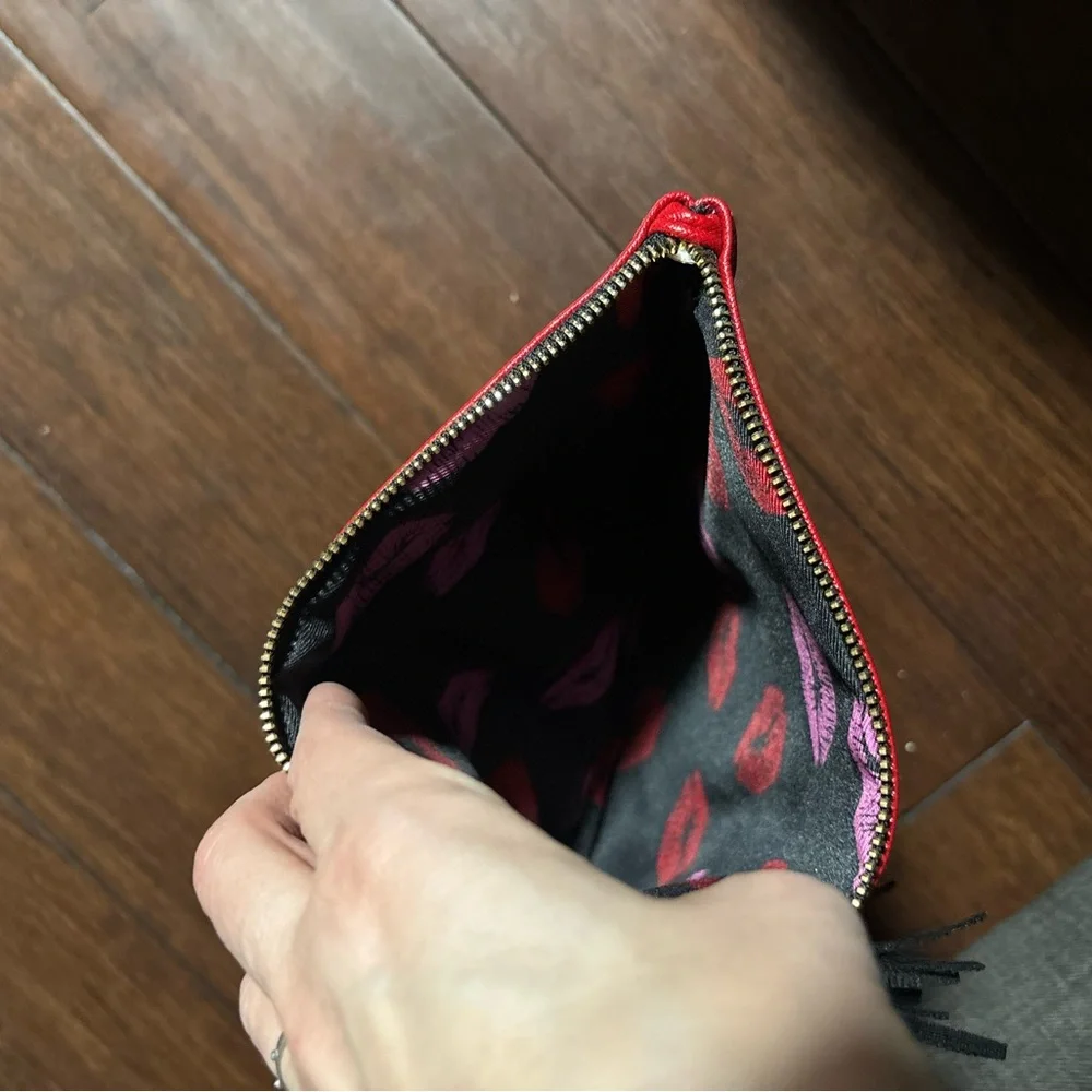 Red  Pouch with Lipstick Motif u